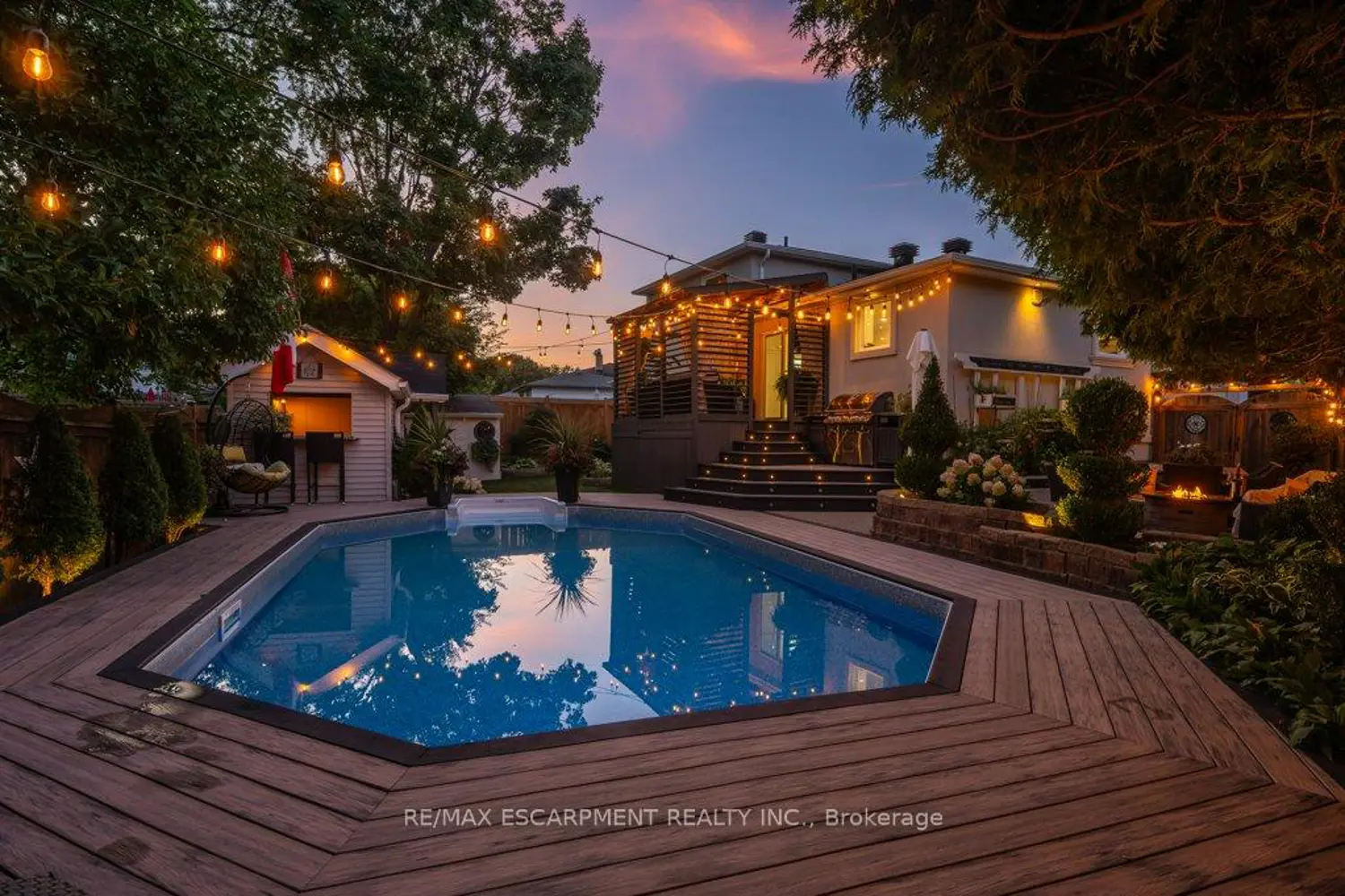 1482 Epping Road photo 3