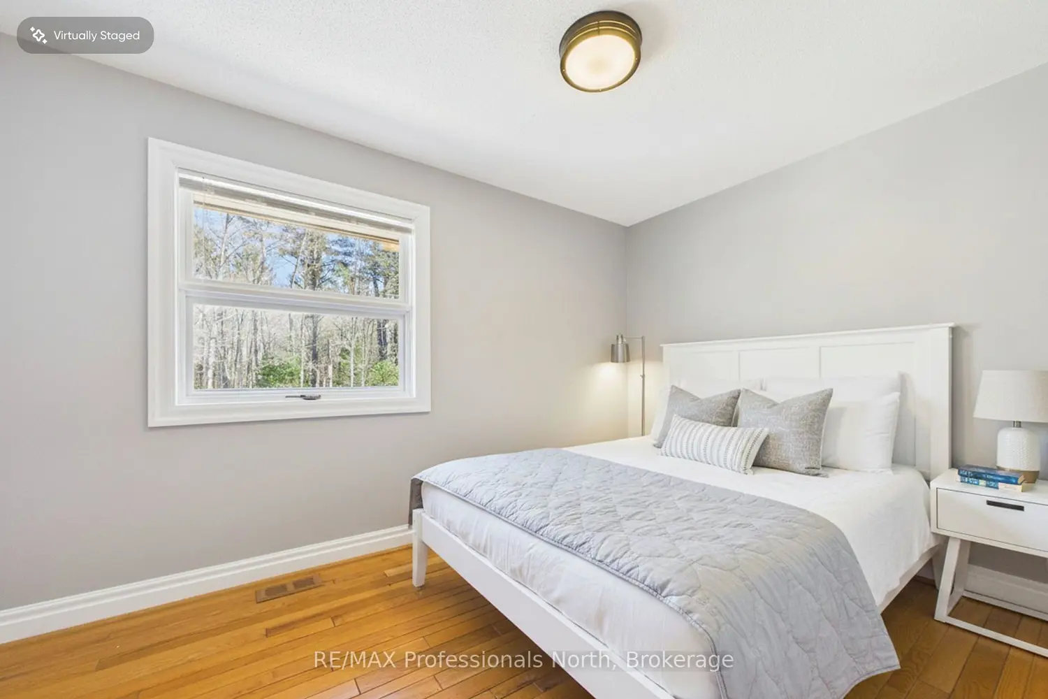 1196 Ravenscliffe Road photo 5