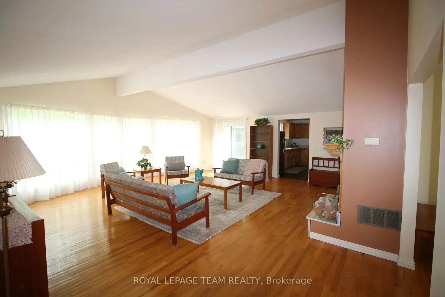 214 Arcand Road photo 3