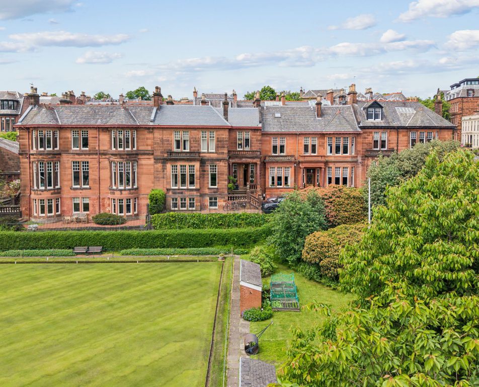 5 bed town house for saleKings Gate, 33 Victoria Crescent Road, Dowanhill, Glasgow G12