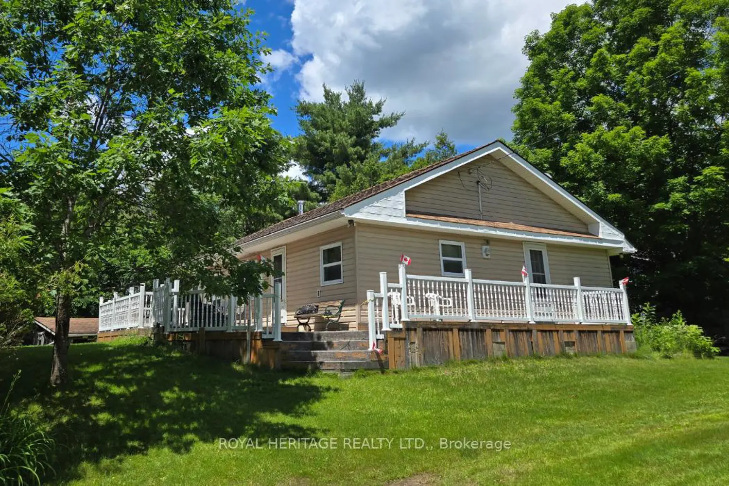 1021 Spruce Trail 15 photo 2