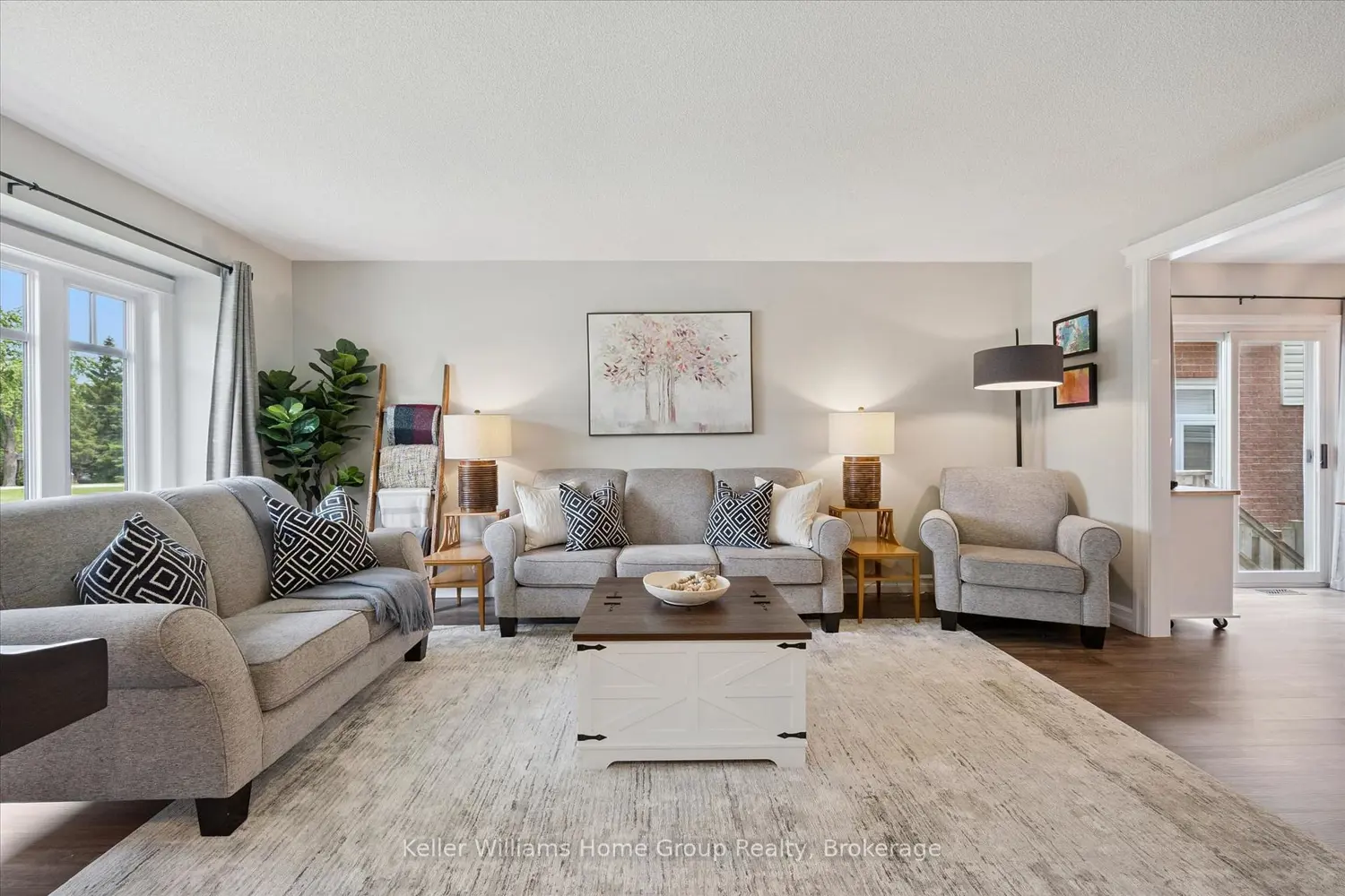 4 Eastview Crescent photo 4