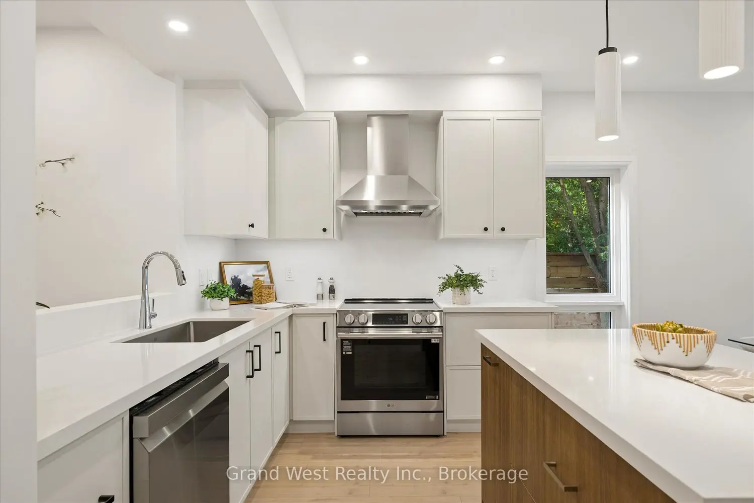 84 Chalmers Street photo 3