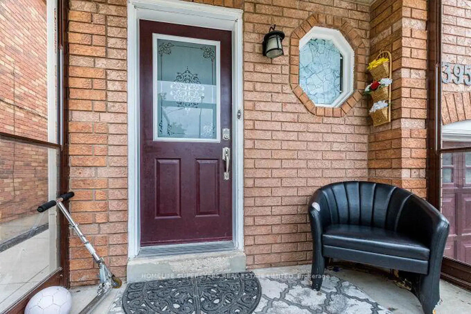 3953 Manatee Way photo 2