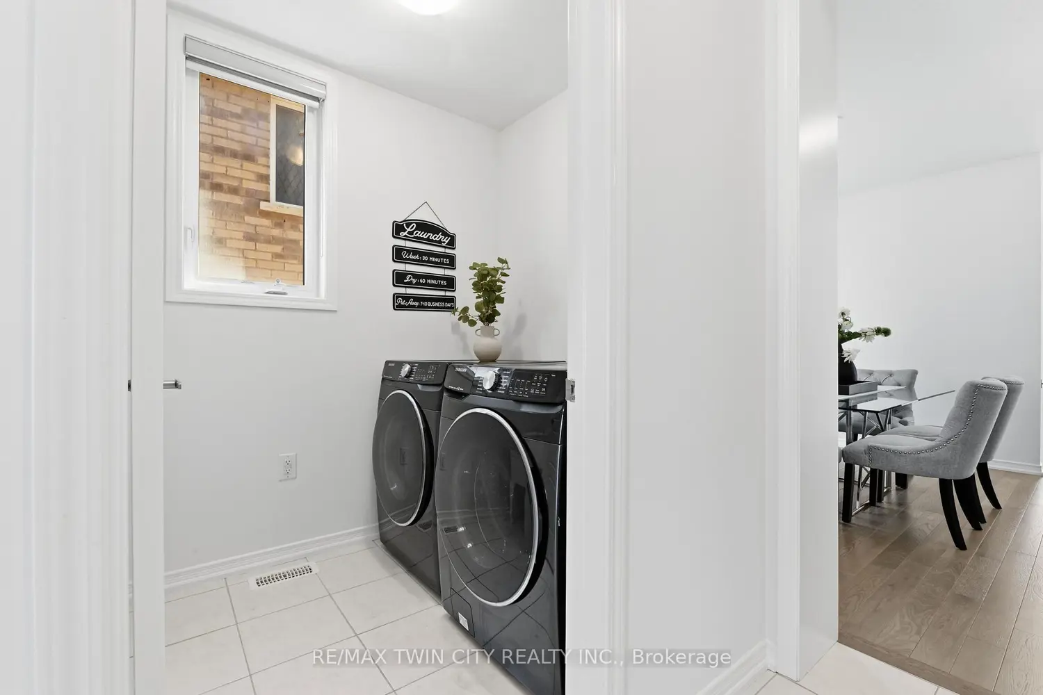 46 Munro Circle photo 5