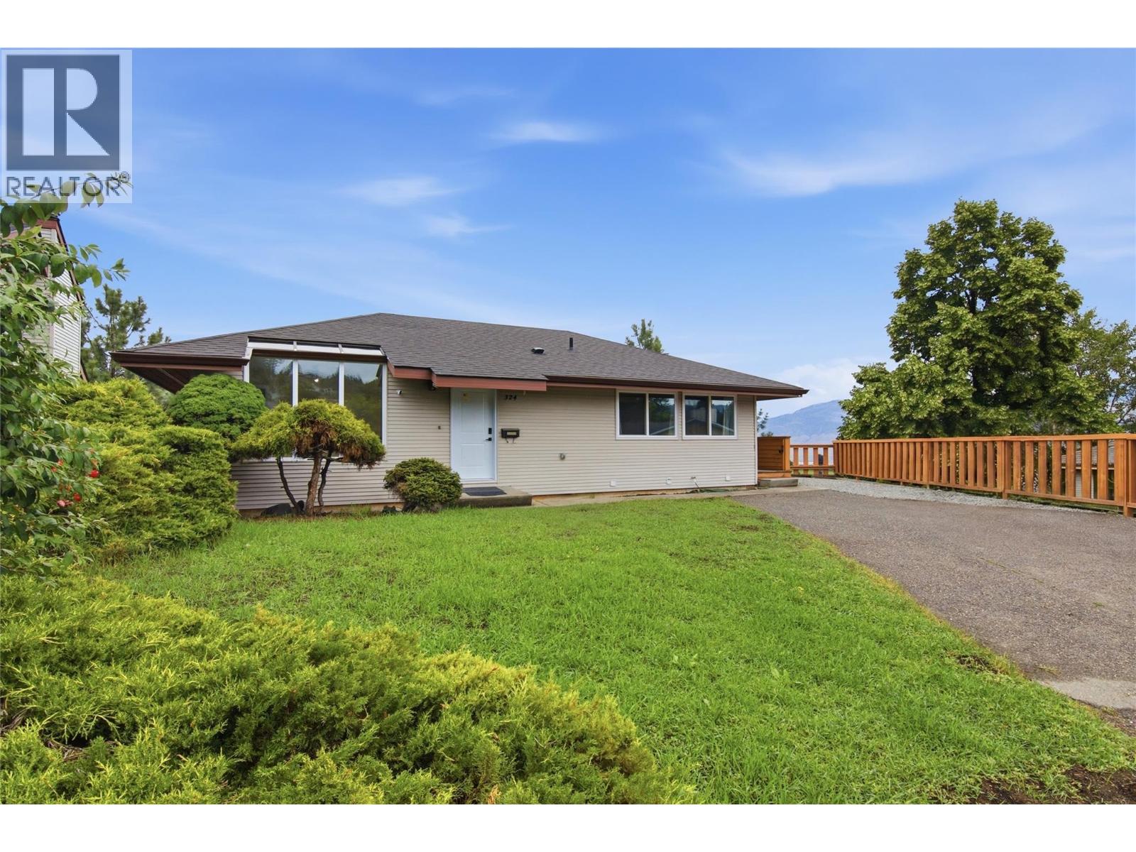 324 Whiteshield Crescent, Kamloops, BC, V2E1G1