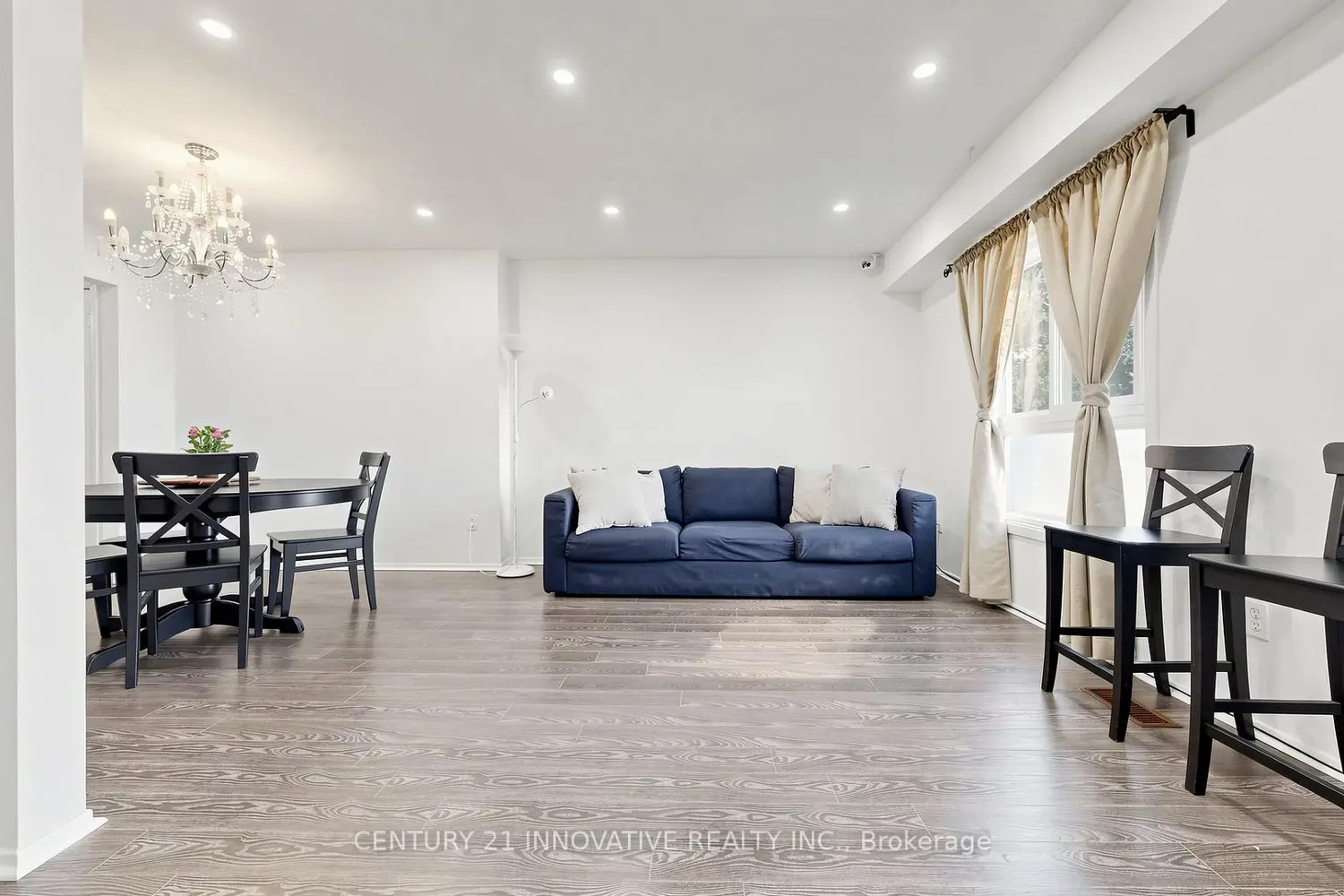 33 Dundalk Drive 19 photo 5