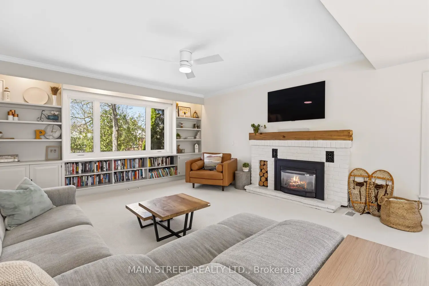 162 Maple Street photo 3