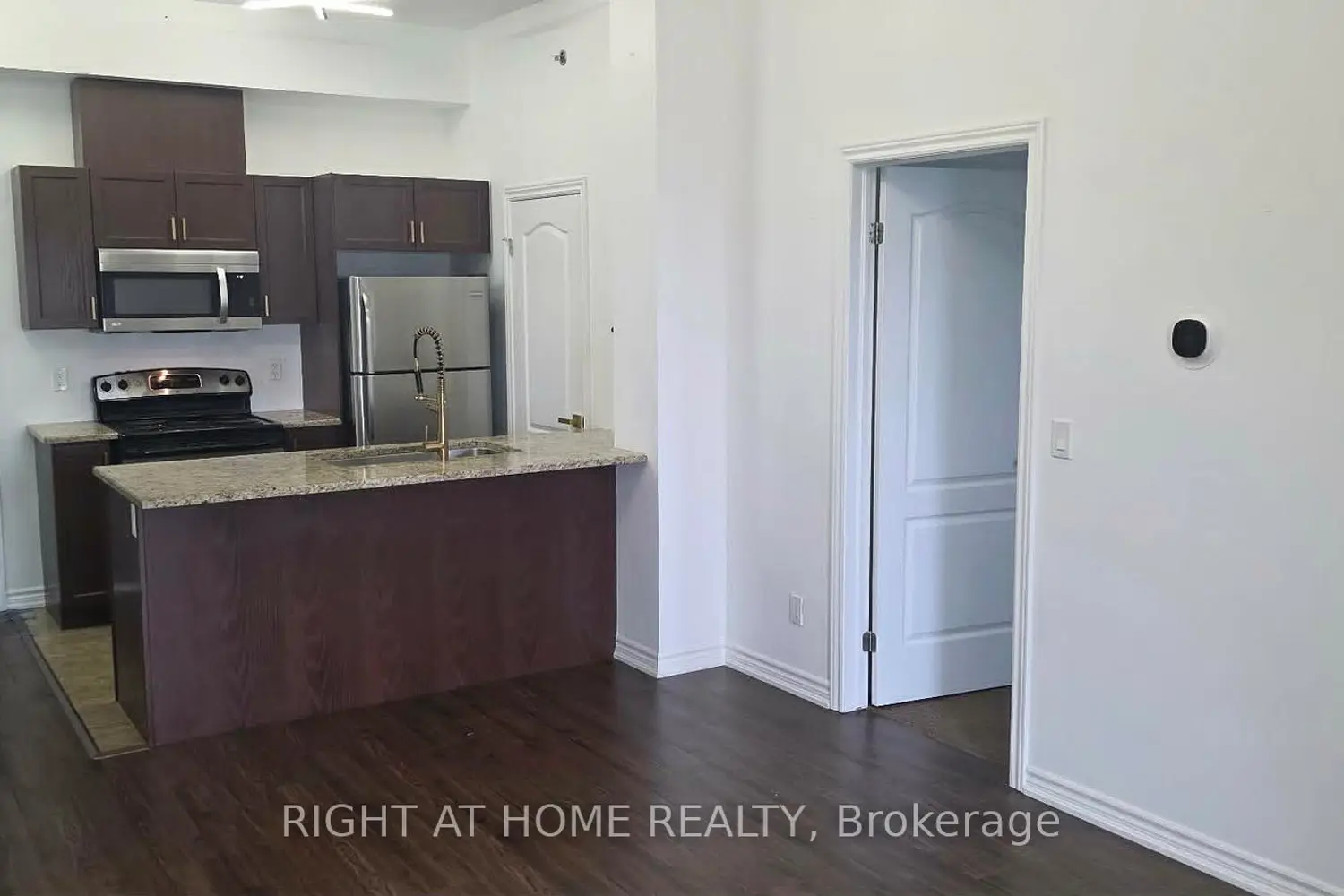 1360 Costigan Road 404 photo 4