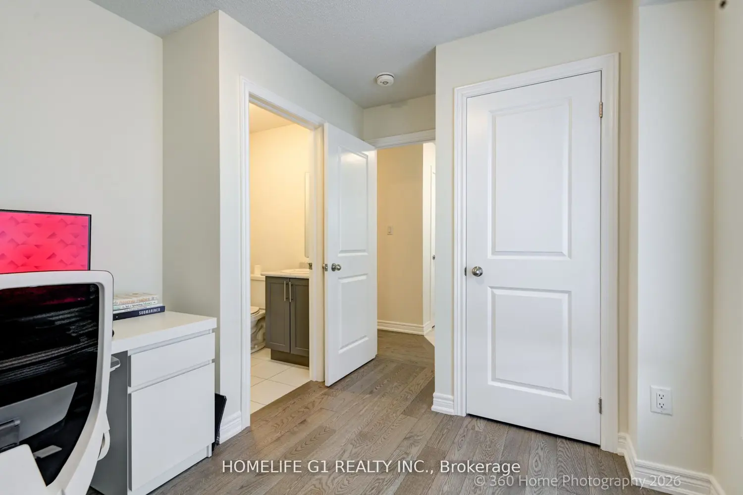 98 Fruitvale Circle photo 4