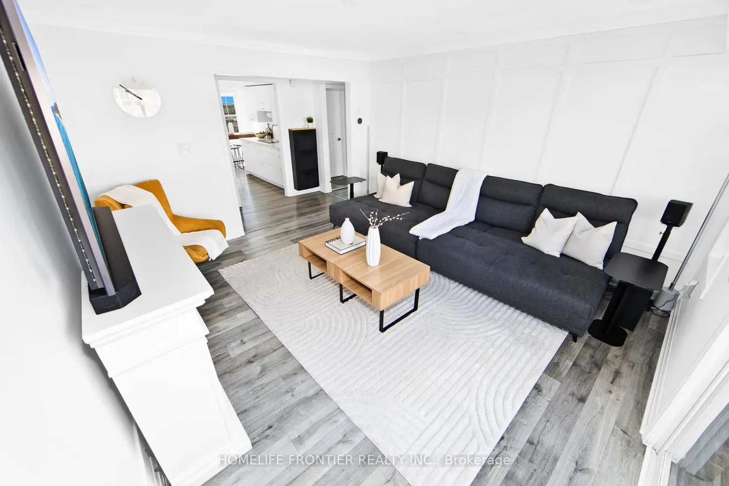 595 Dundas Street 5 photo 5