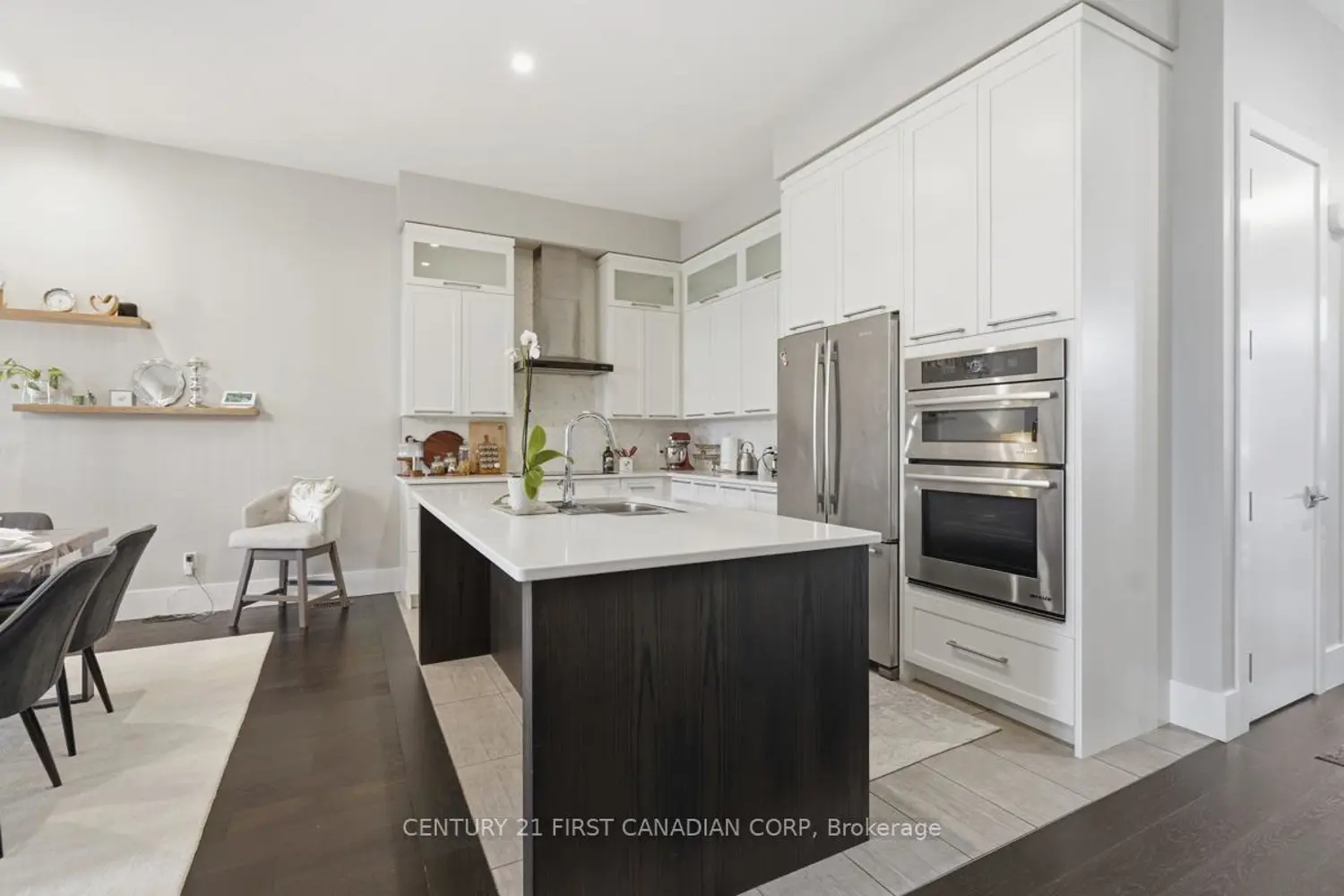2215 Callingham Drive 4 photo 3