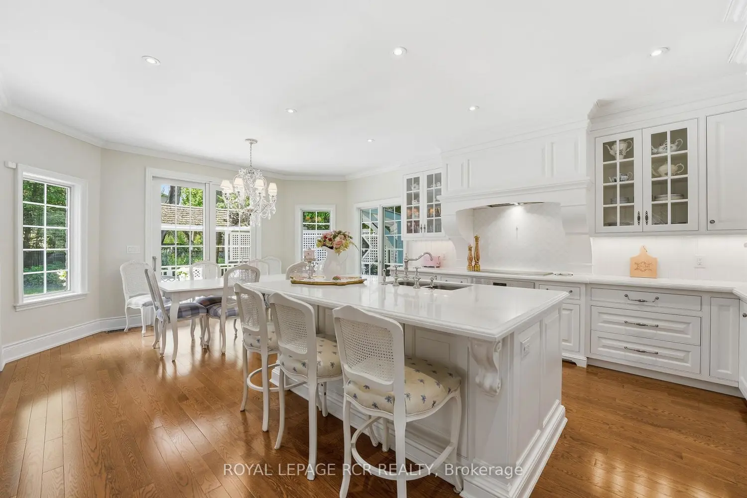 193 Sherwood Place photo 4