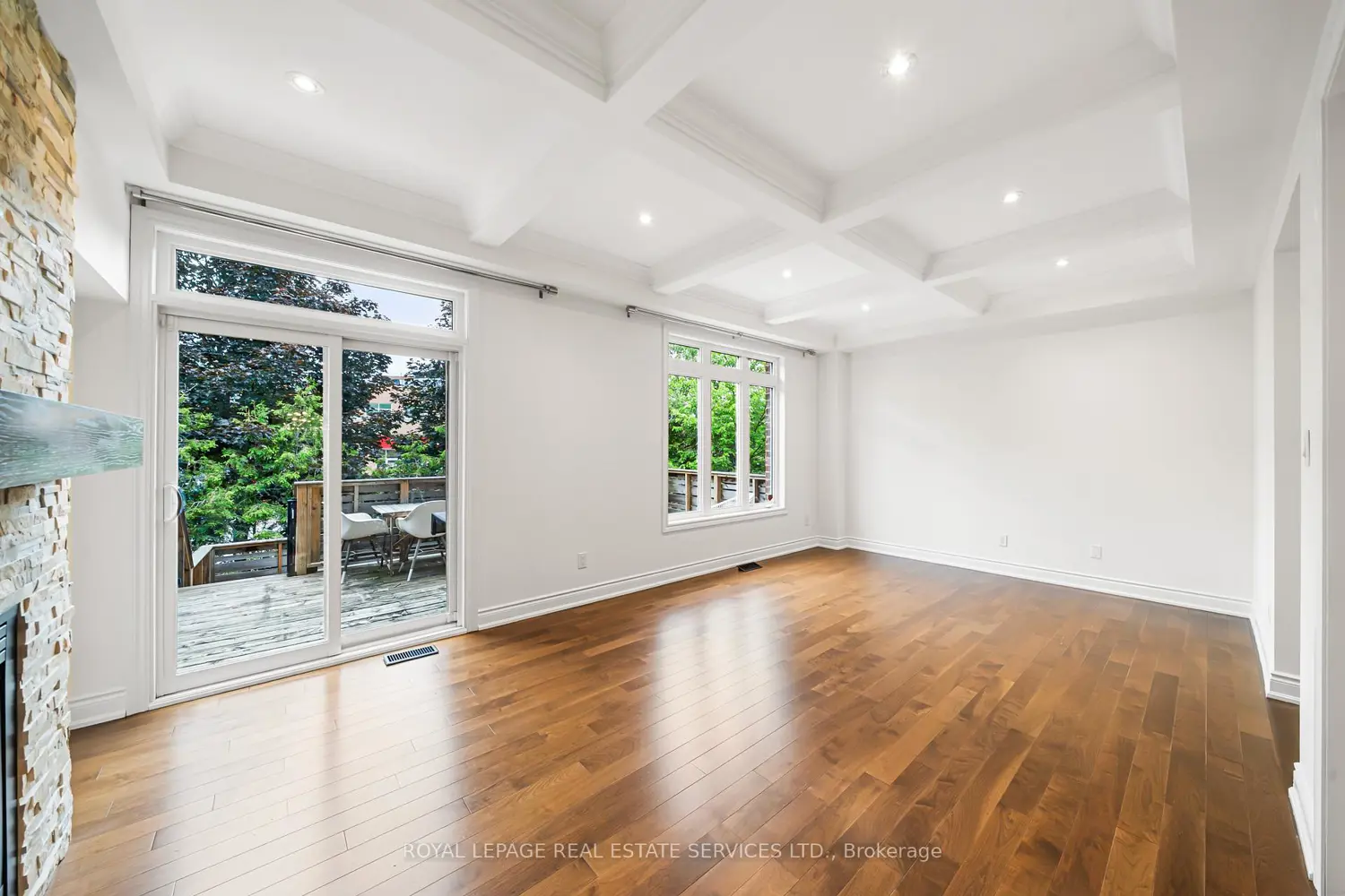 2083 Grange Drive photo 3