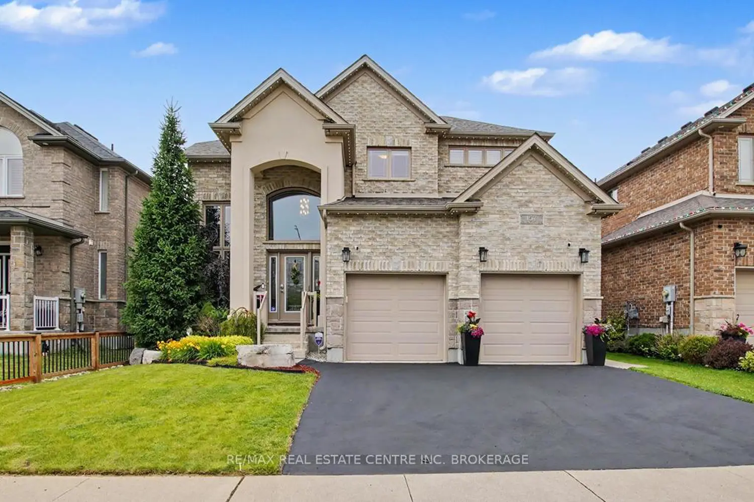 157 Greengate Blvd Boulevard photo 2