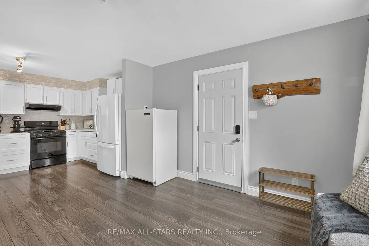 329 Lakeview Boulevard photo 5