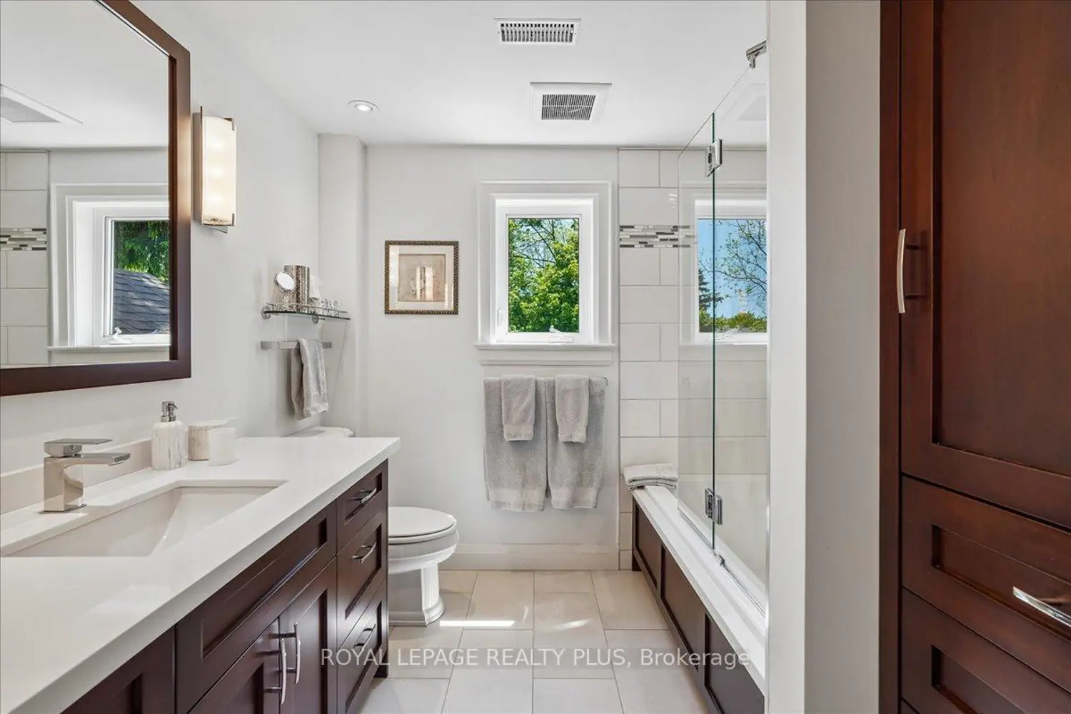 42 Roseview Avenue photo 4