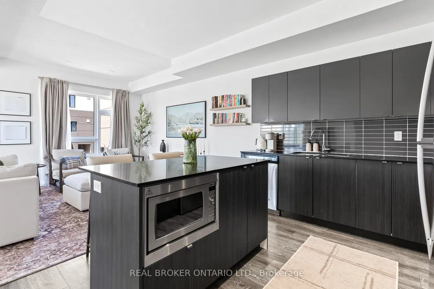 1121 Cooke Boulevard 1 photo 3
