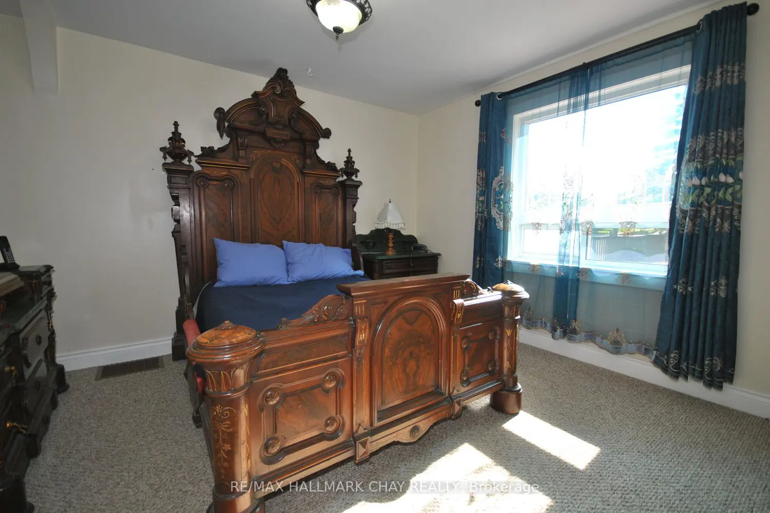 227 Duckworth Street photo 5