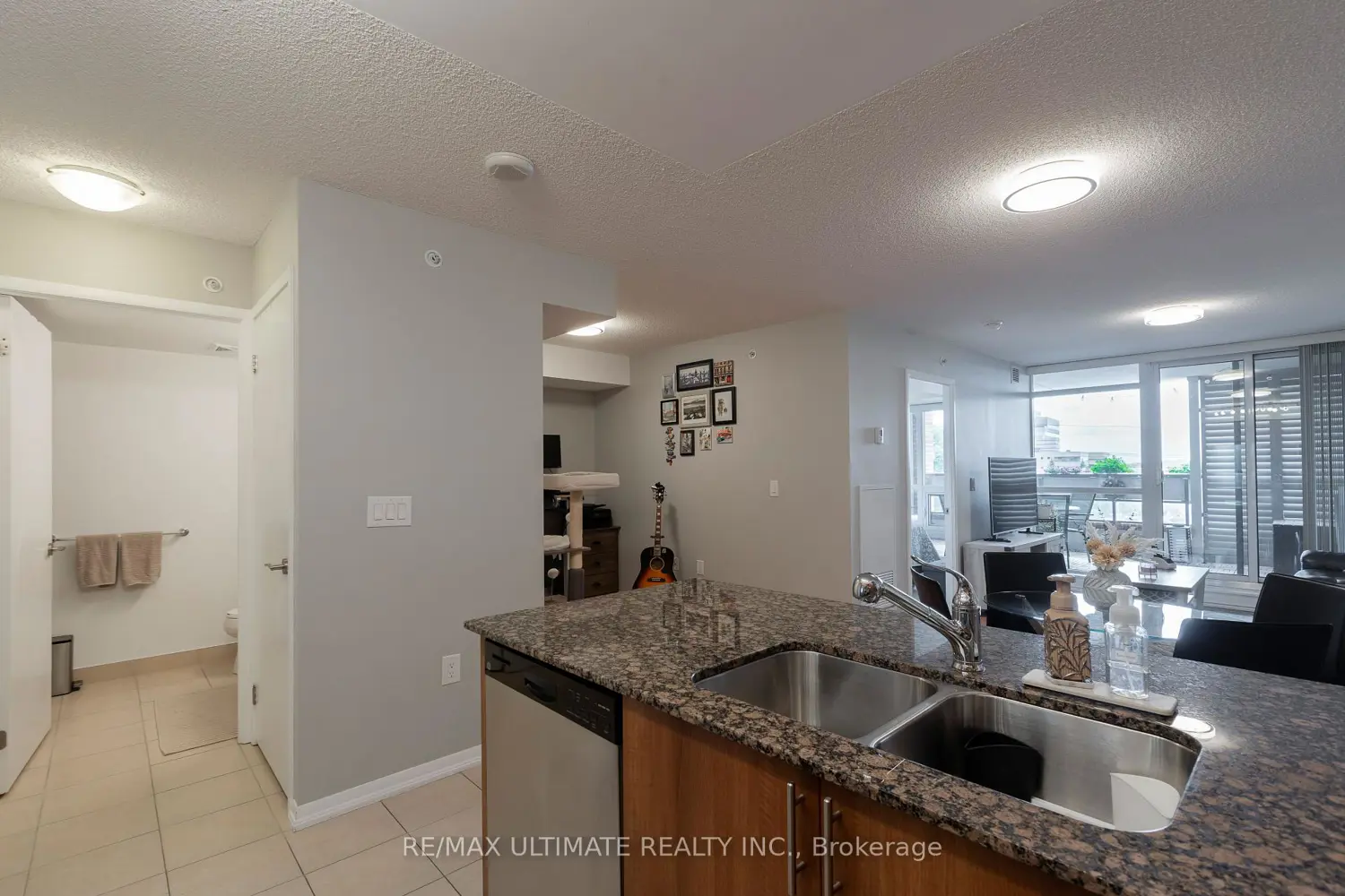 830 Lawrence Avenue 308 photo 5