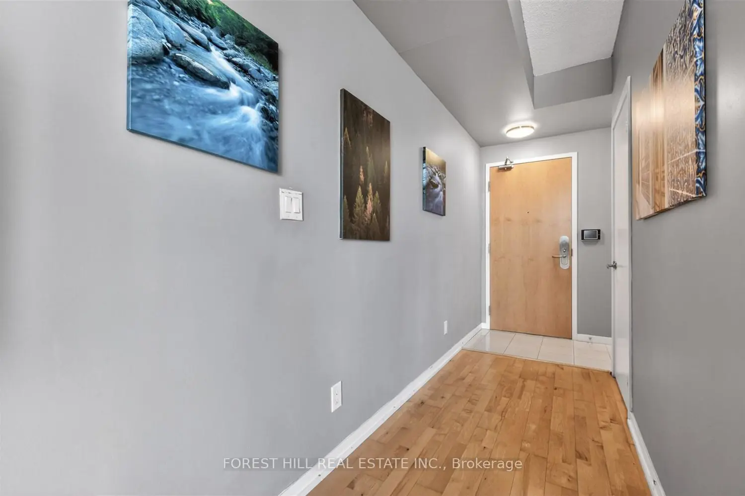 65 Bremner Boulevard 4607 photo 3