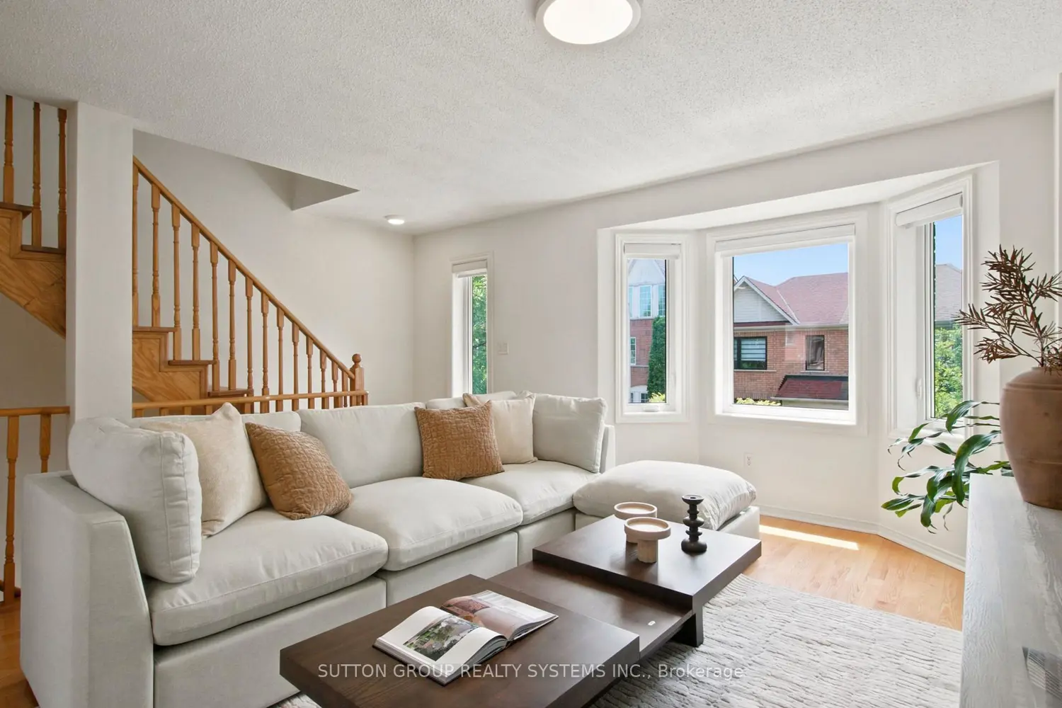 146 Tarragona Boulevard photo 2
