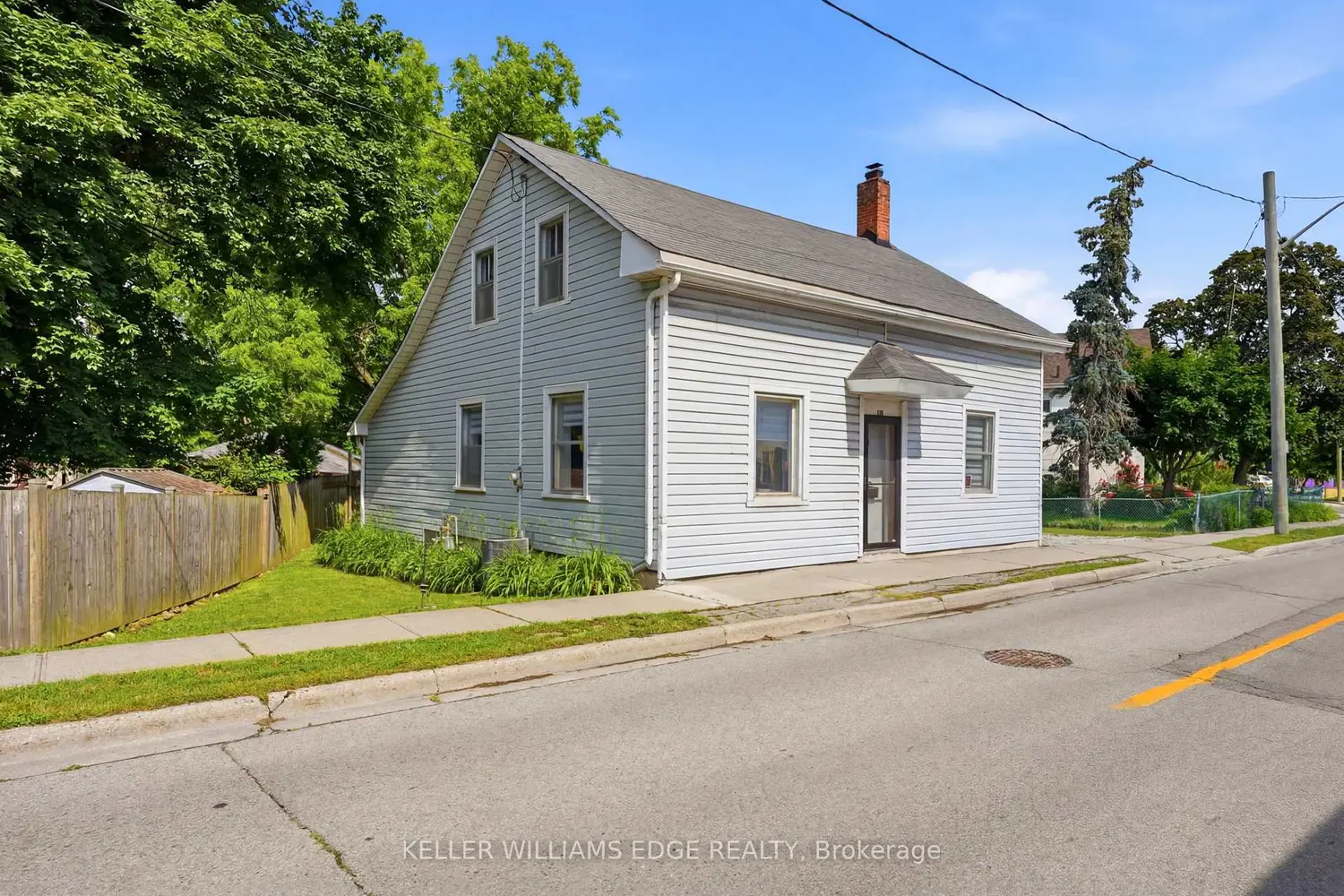 788 Laurel Street photo 5
