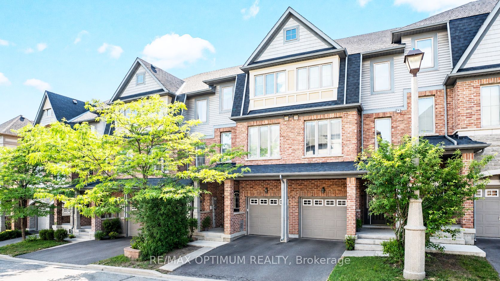 117 Cedar Lake Crescent, Brampton, ON, L6Y 0R1 photo 2