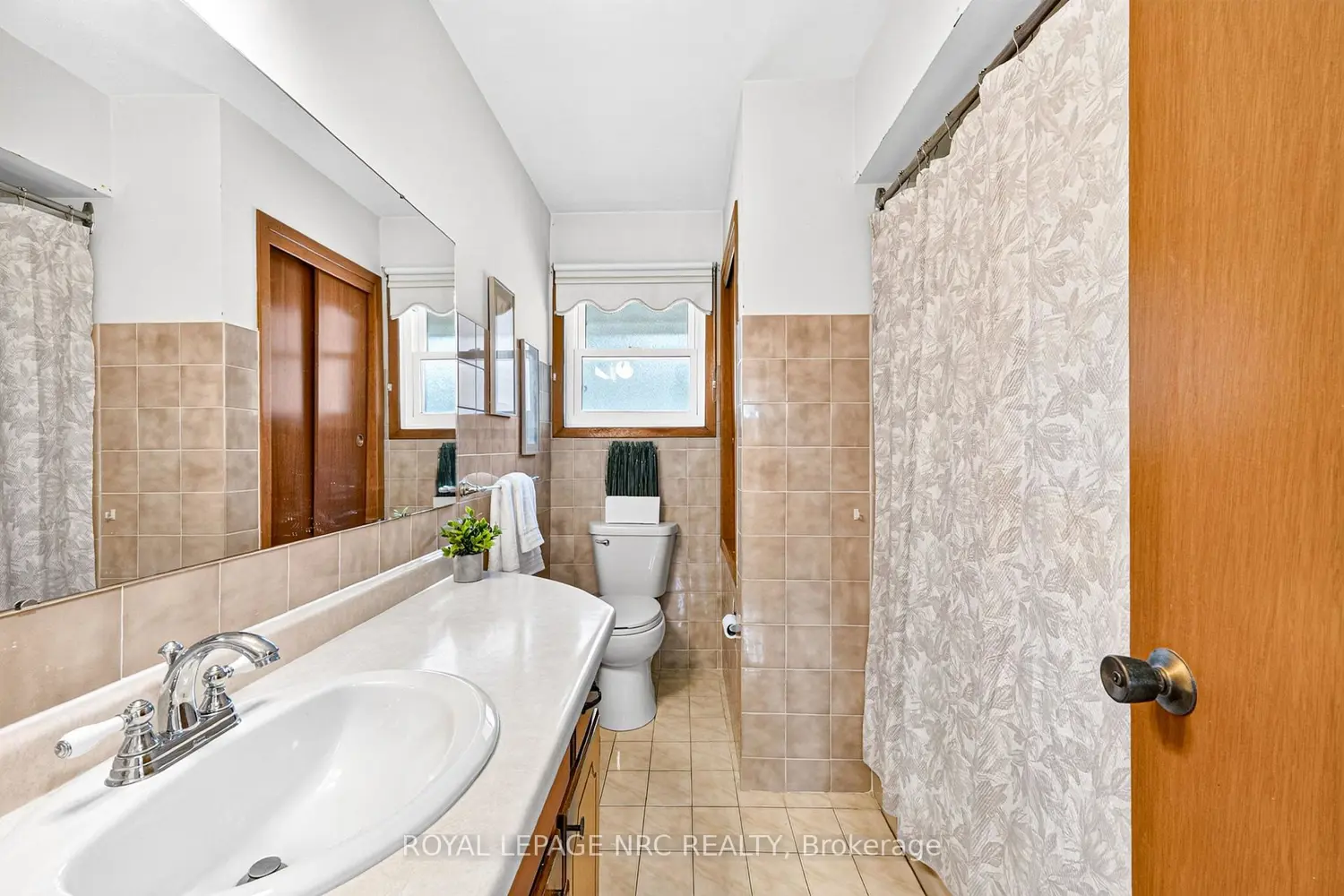 69 Royal Road photo 5
