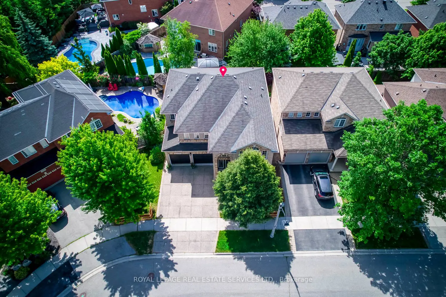 2249 Glazebrook Circle photo 3