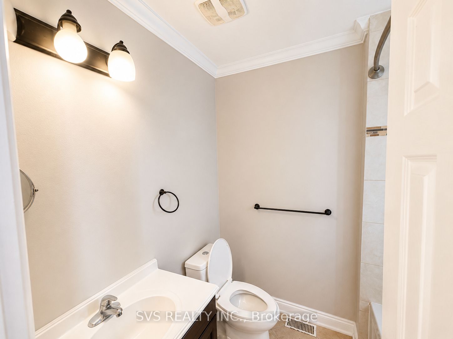 MAIN-45 Craydon Avenue, Toronto, ON, M6M 2C8 photo 4