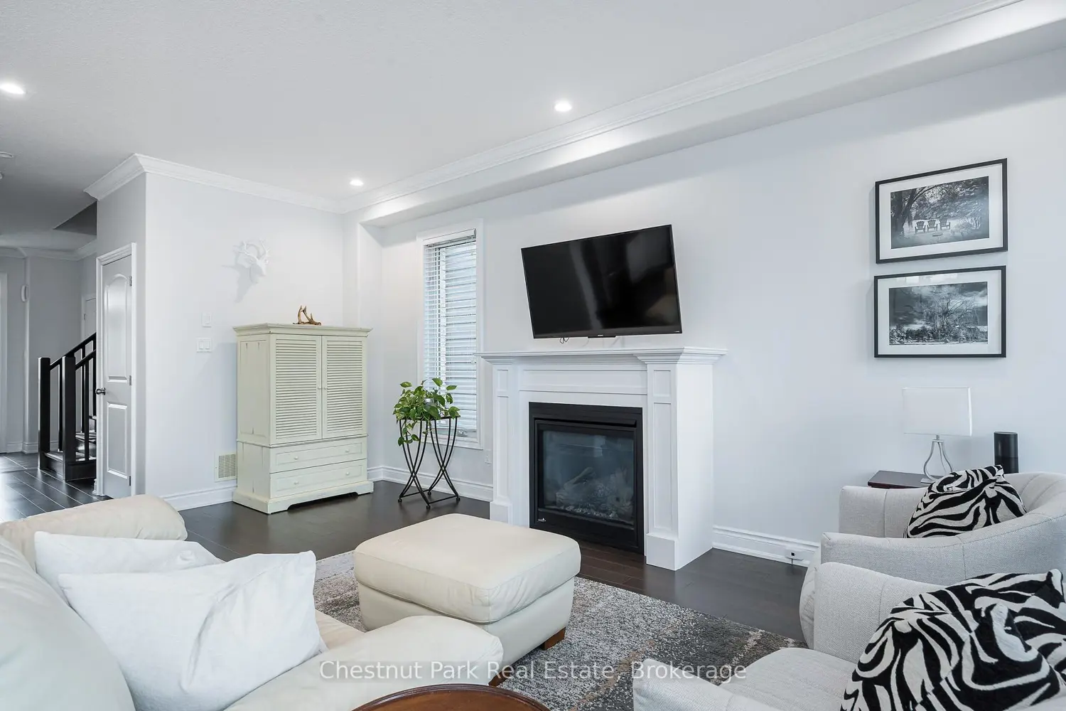 89 Garbutt Crescent photo 5
