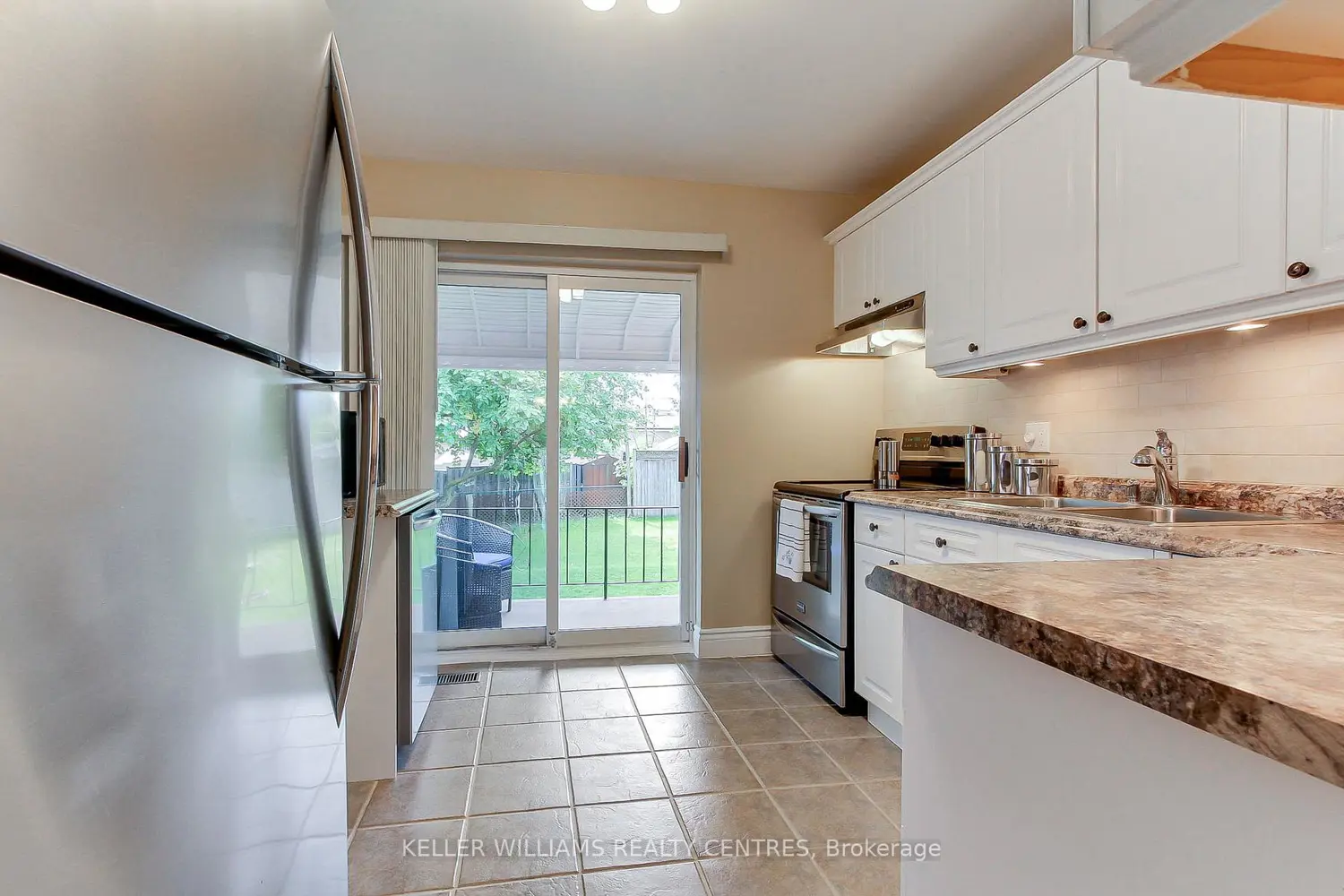 74 Boothbay Crescent photo 2