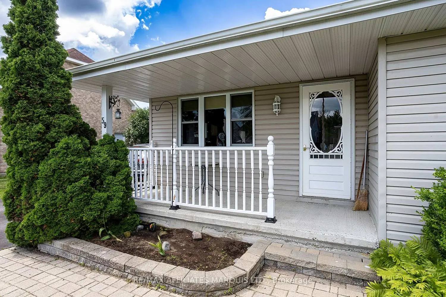 59 Rowan Drive photo 5
