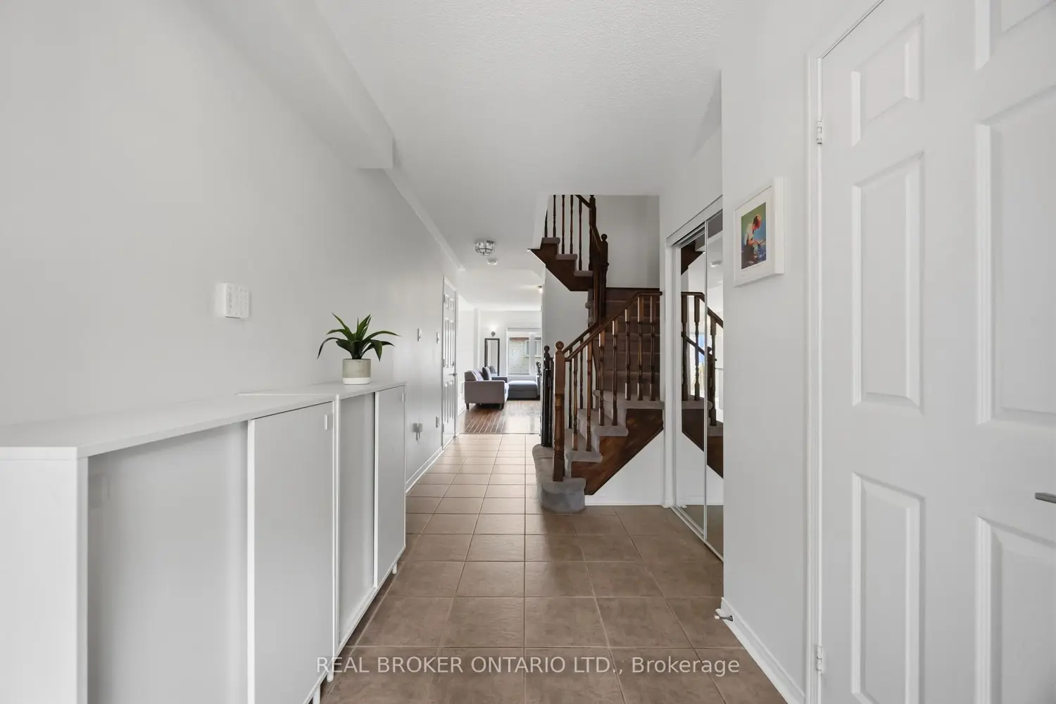 86 Coleridge Drive photo 4