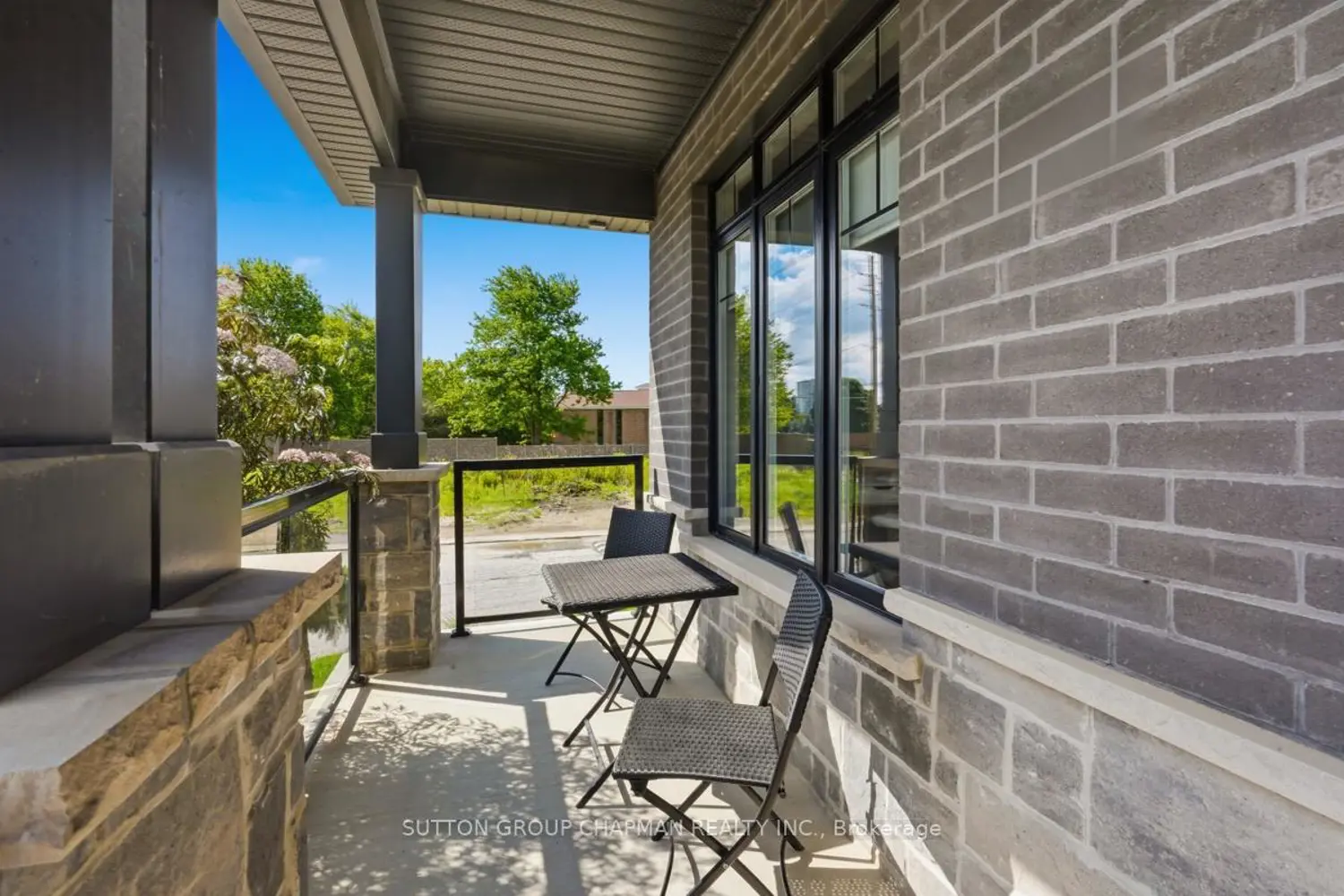 1061 Eagletrace Drive 190 photo 2