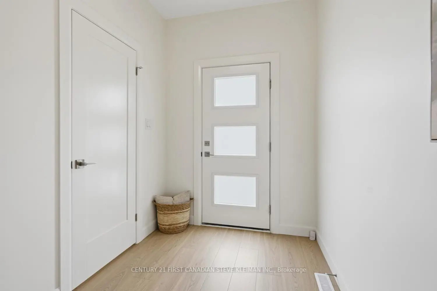 2840 Buroak Drive 101 photo 2