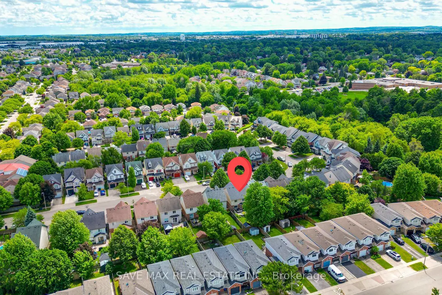36 Marcy Crescent photo 2