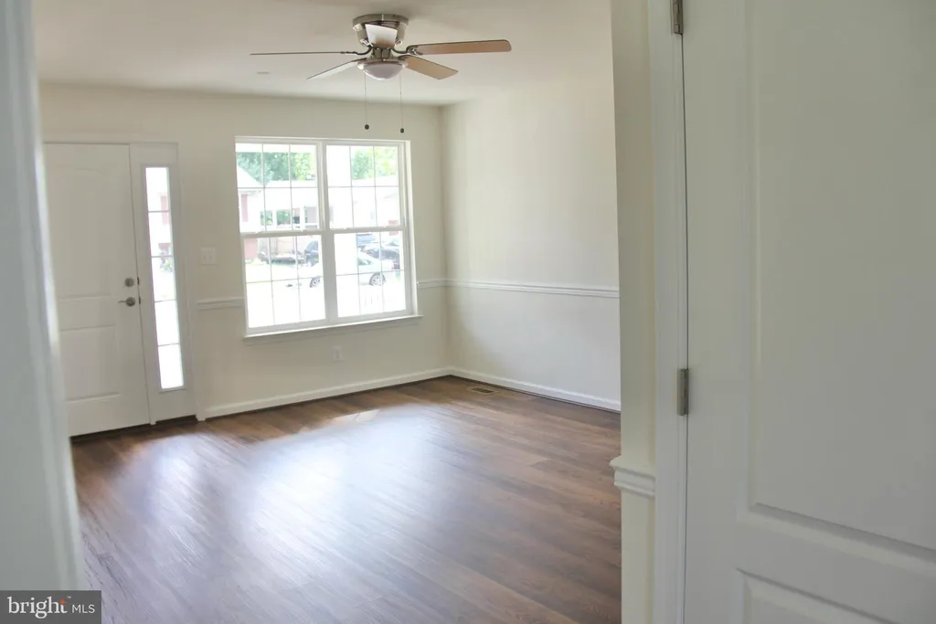 5948 Sunset Avenue, Baltimore, MD 21207 photo 4