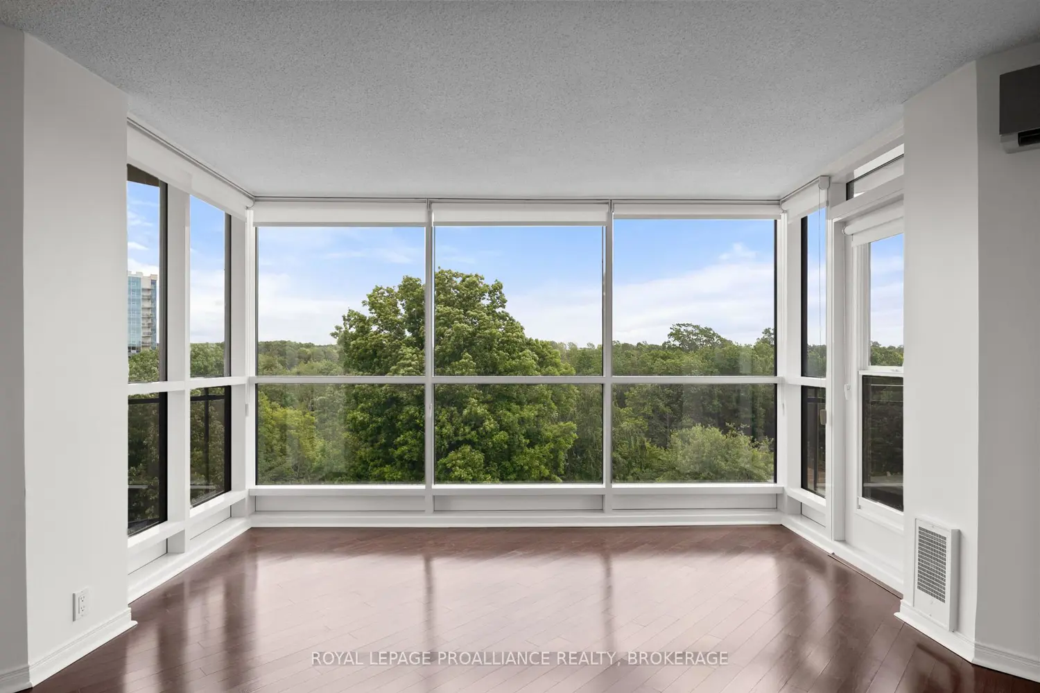 120 Barrett Court 606