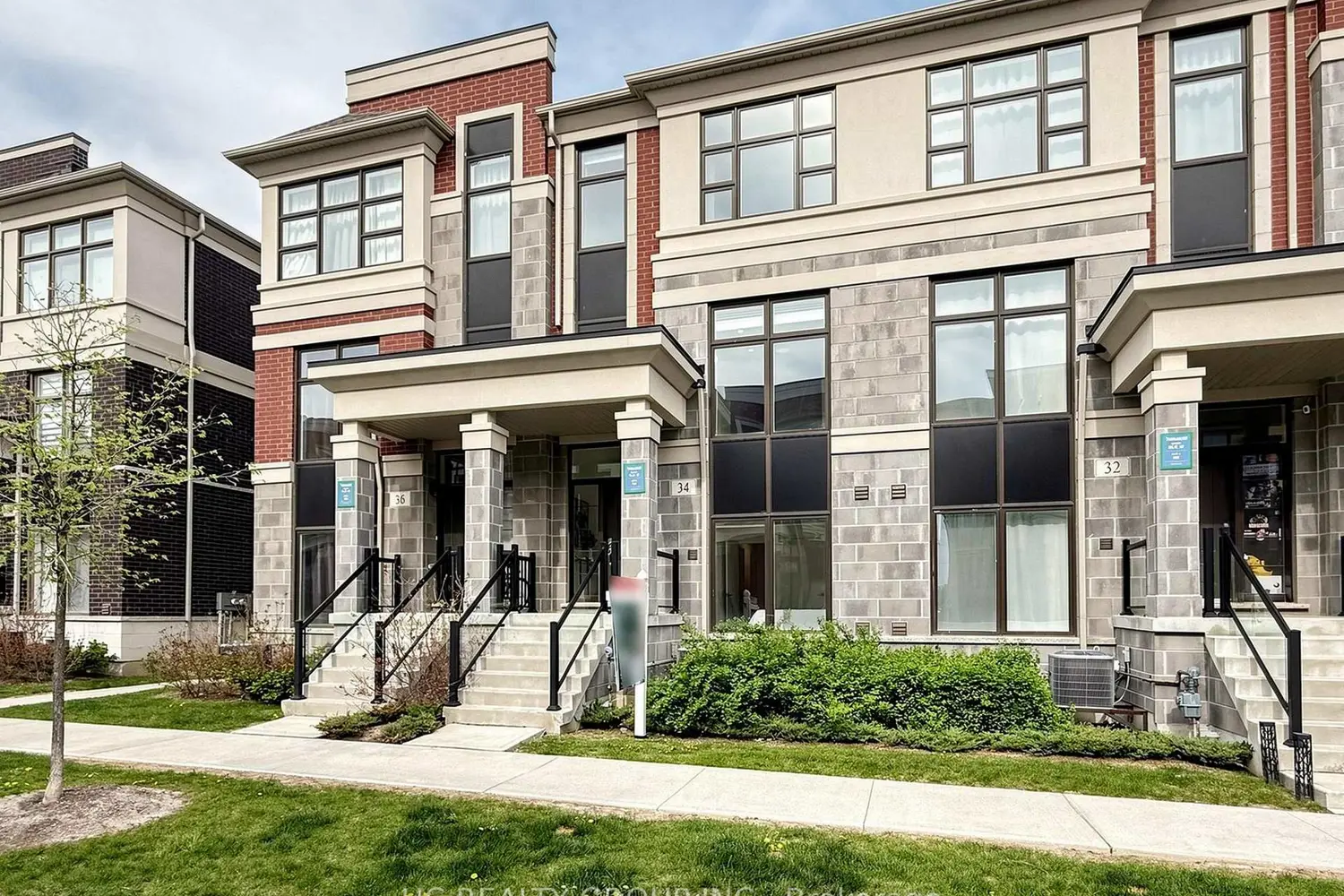 34 Armillo Place