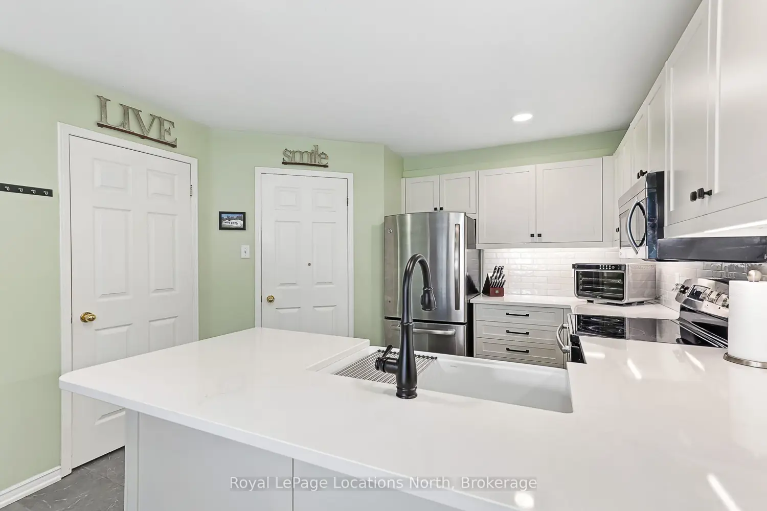 55 Trott Boulevard 139 photo 5
