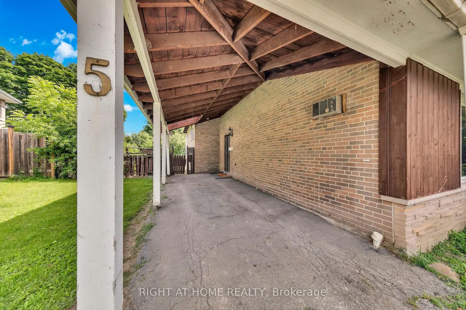 5 Clareville Crescent photo 5