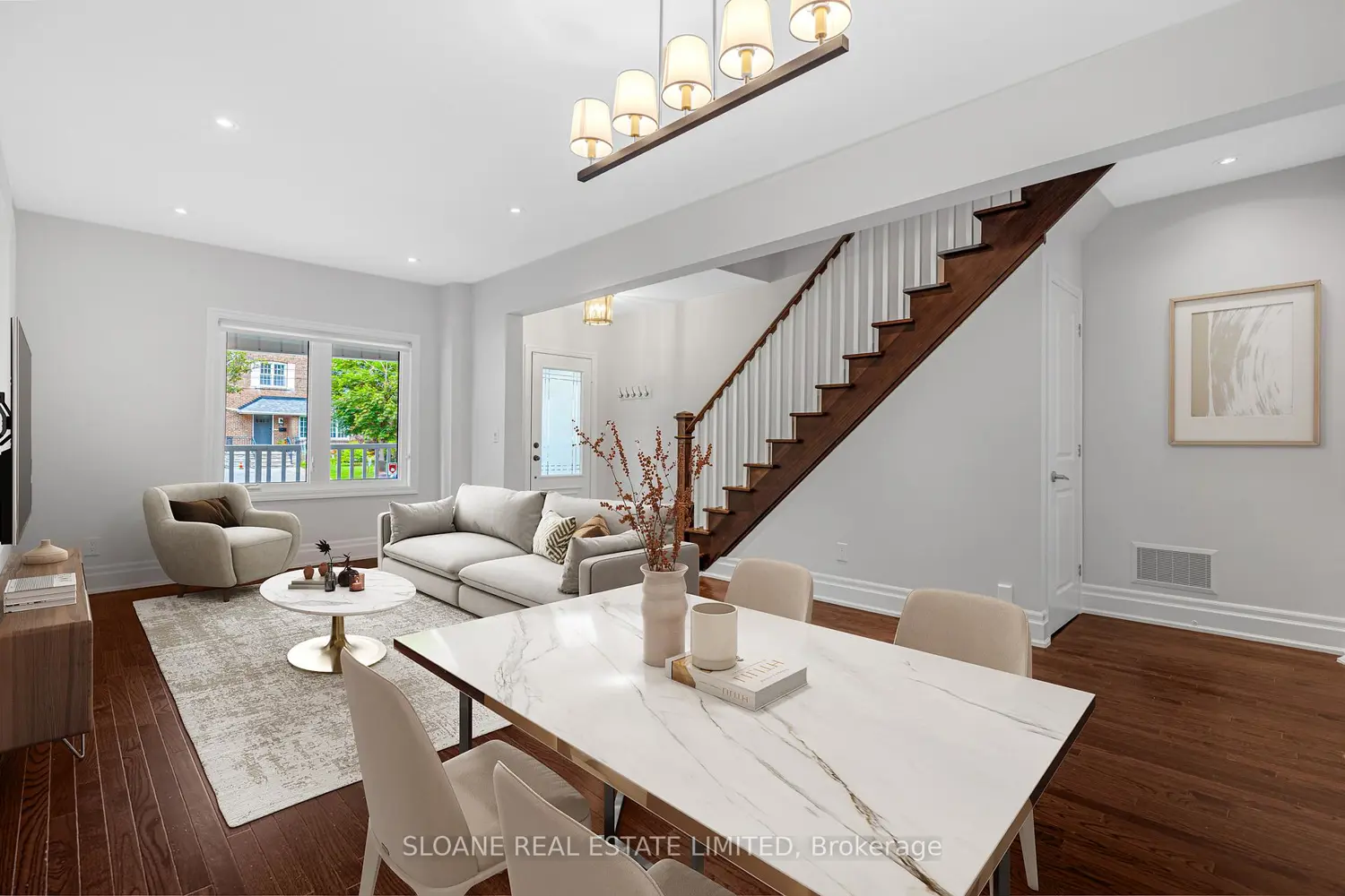 271 St Clair Avenue photo 3