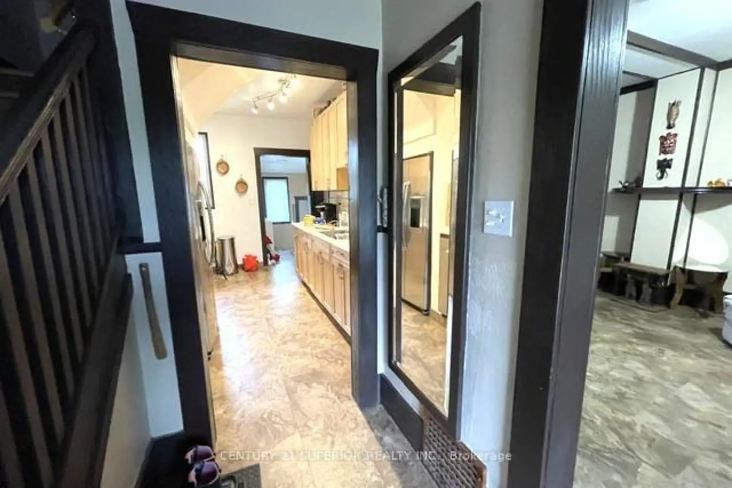 121 Dease Street photo 2