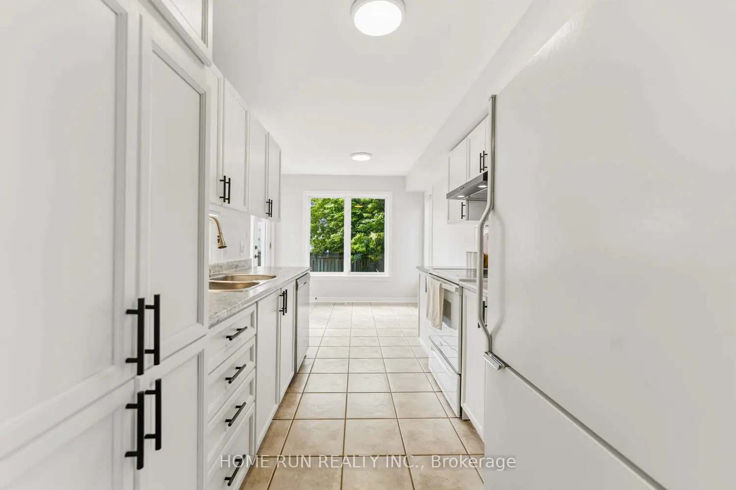 20 Redding Way photo 5