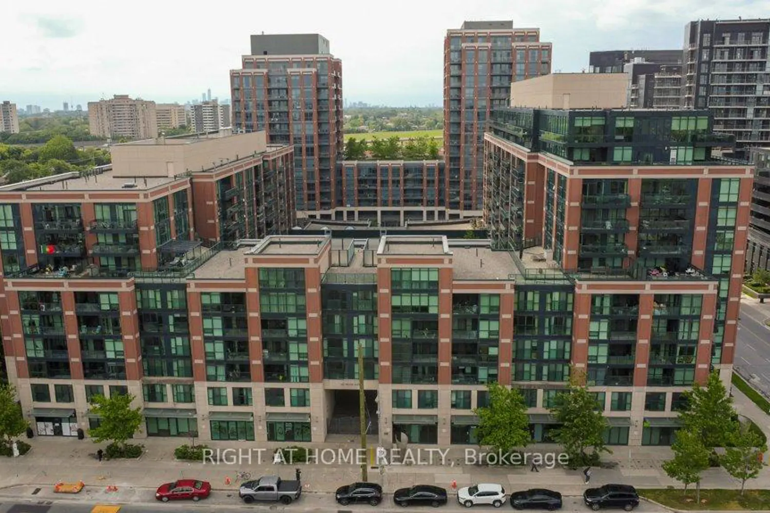 525 Wilson Avenue 947