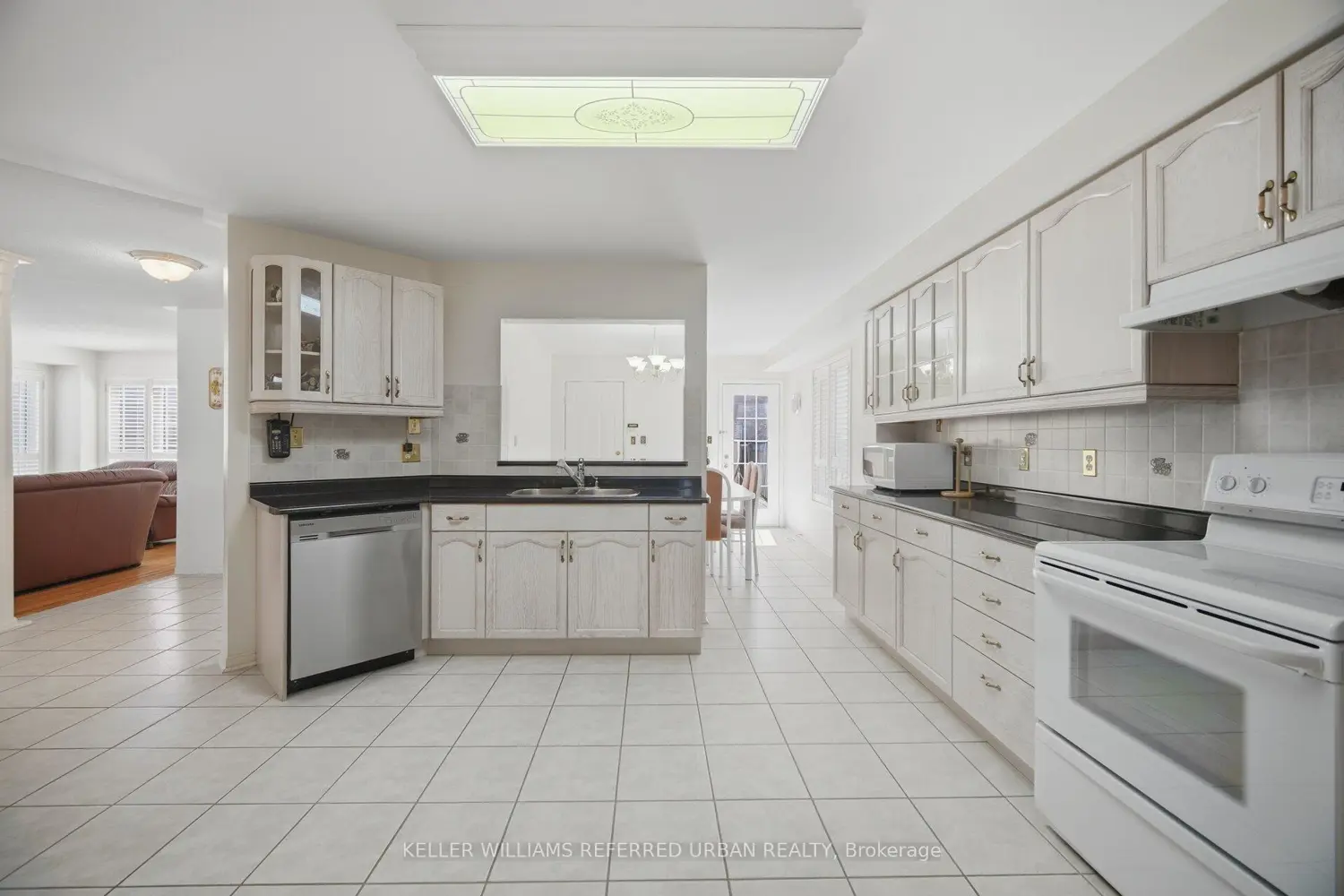 239 Drummond Drive photo 3
