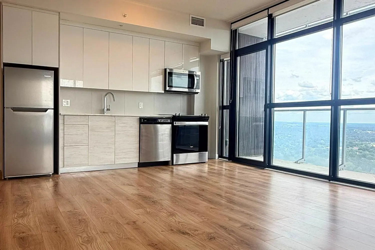 60 Frederick Street 3514 photo 5