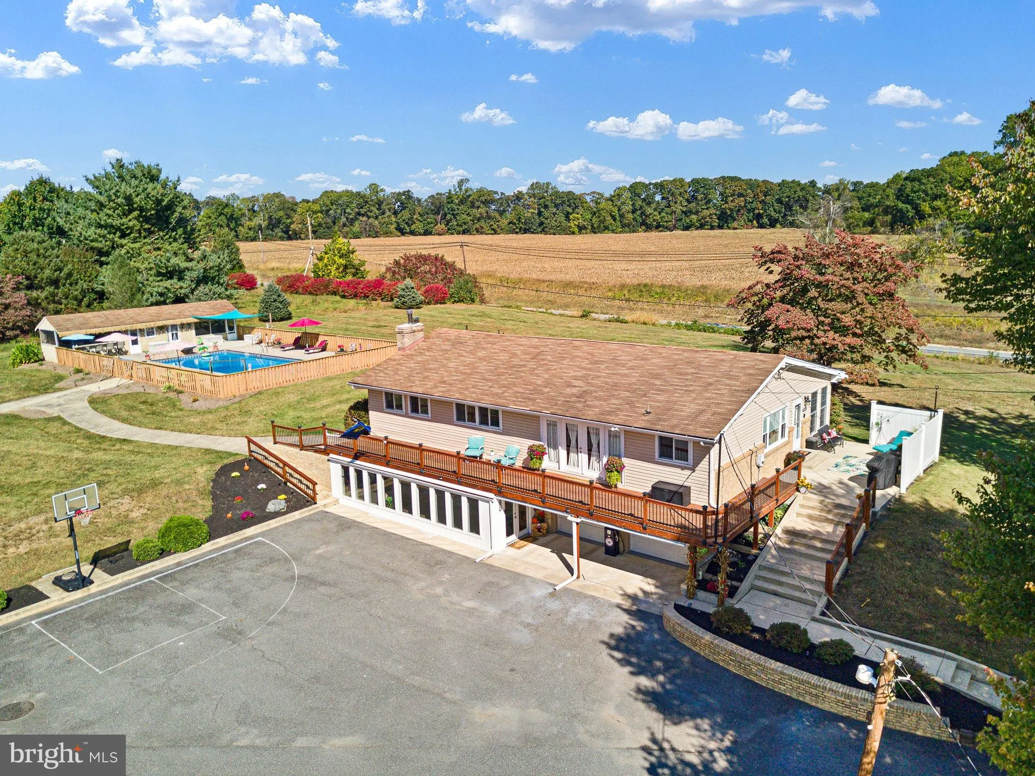 5756 Summit Bridge Rd, Townsend, DE 19709
